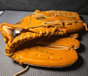 Mag II M-2497 Baseball Right Handed Glove 12 In